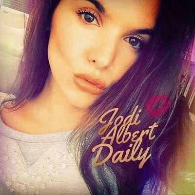 Profile Picture of Jodi Albert Daily (@JodiAlbertDaily) on Twitter