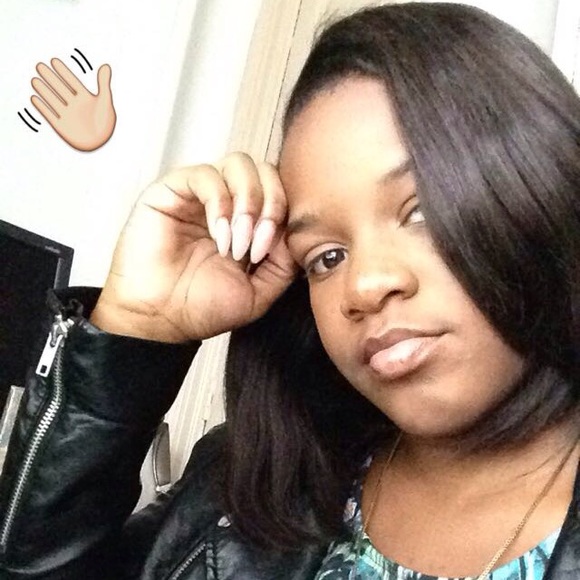 Kimberly Altenor - Poshmark Profile Picture of Kimberly Altenor (@kimbella_ll) on Poshmark