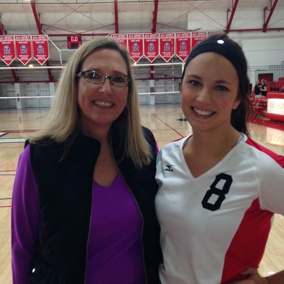 Cindy Becker - Poshmark Profile Picture of Cindy Becker (@chcibecker) on Poshmark