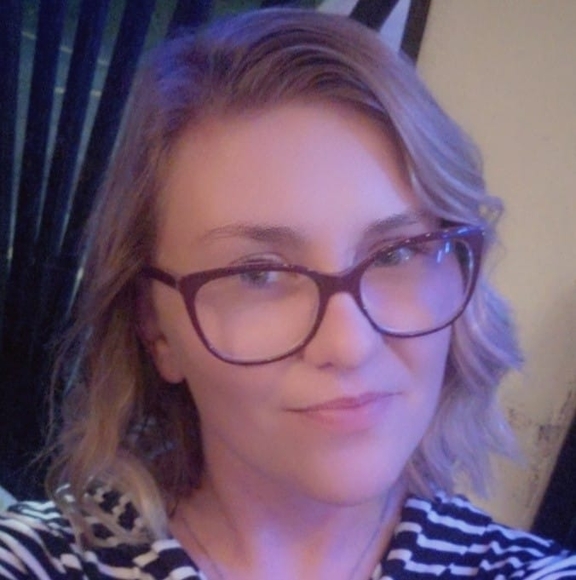 Profile Picture of Candice Hennessee (@knoelsmommy) on Poshmark