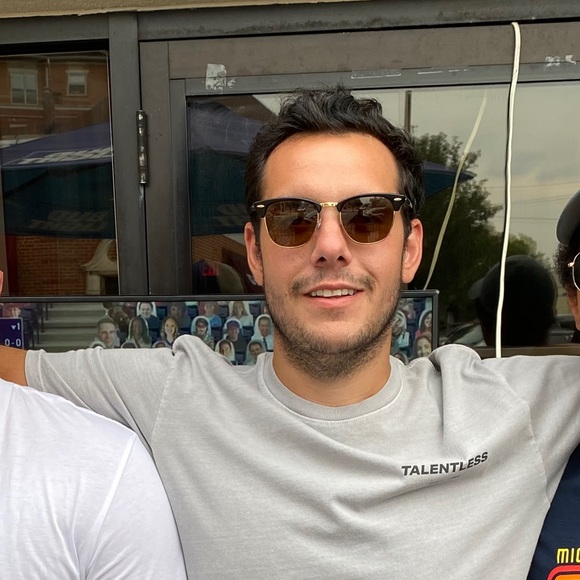 Profile Picture of Peter Casale (@pete_c79) on Poshmark