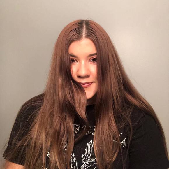 Profile Picture of Rilee Burgan (@rileedoan) on Poshmark