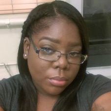 Profile Picture of Shanell Thomas (@ShanellThomas17) on Twitter