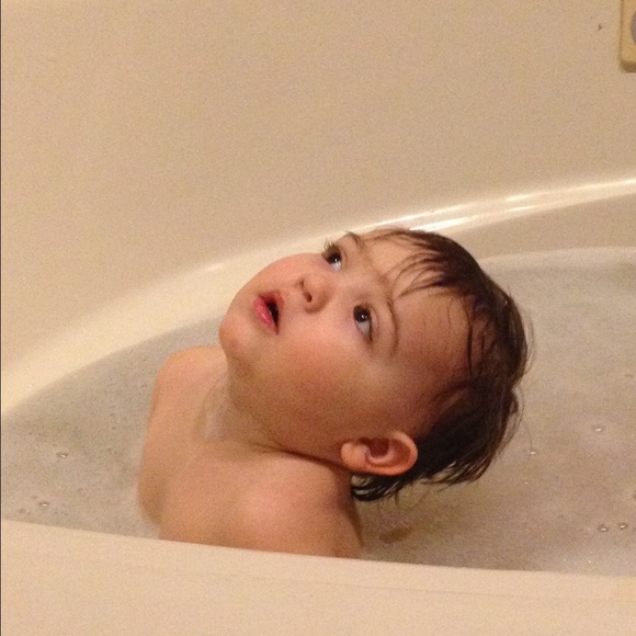 Profile Picture of Anne Granata (@cupcakesrus) on Poshmark