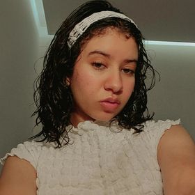 Profile Picture of Emely (@emely_escobar) on Pinterest