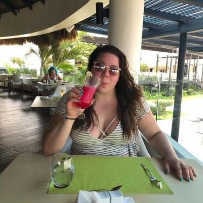 Profile Picture of Emily Daniel (@emilydaniel44) on Twitter