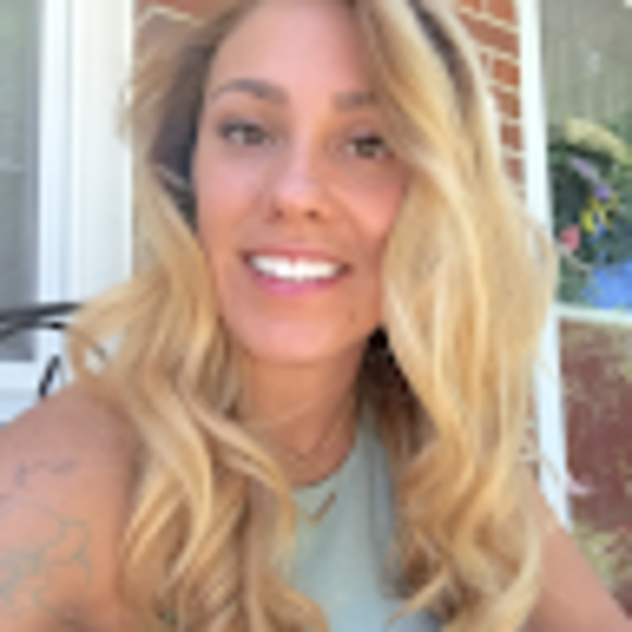 Sherlynn Johnson - Poshmark Profile Picture of Sherlynn Johnson (@sherlynnjohnson) on Poshmark