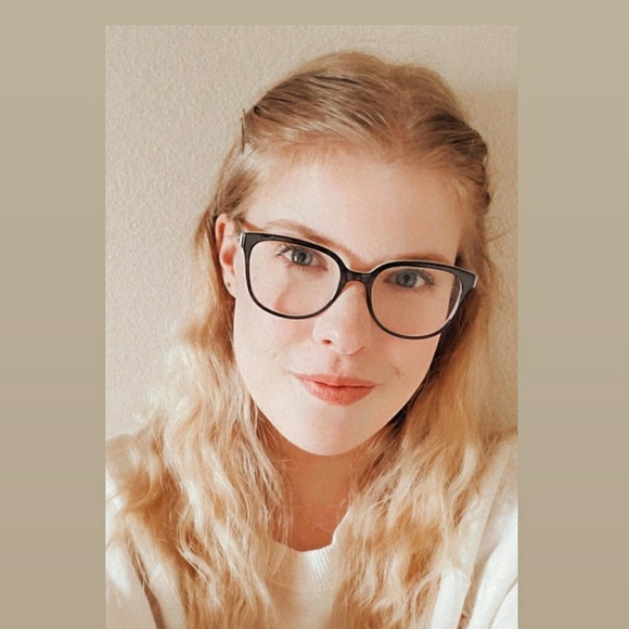 Profile Picture of Hope Grauberger (@hopersg) on Poshmark