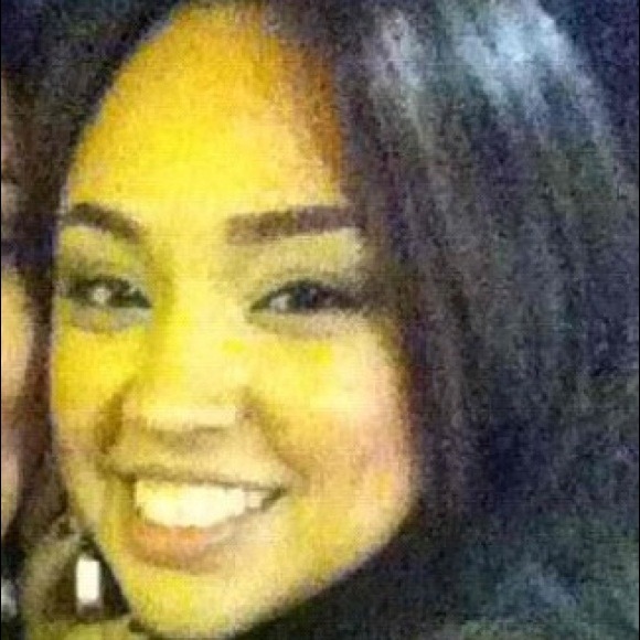 Profile Picture of Cassandra Padilla (@cassday22) on Poshmark