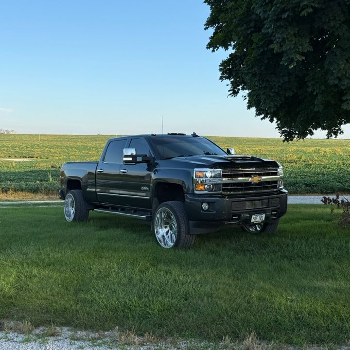 Profile Picture of Tony (@iowafarmertony) on Tiktok