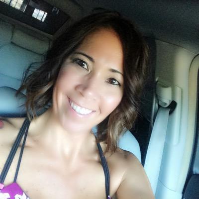 Profile Picture of Kim Ruggles (@iheartlanikai) on Twitter