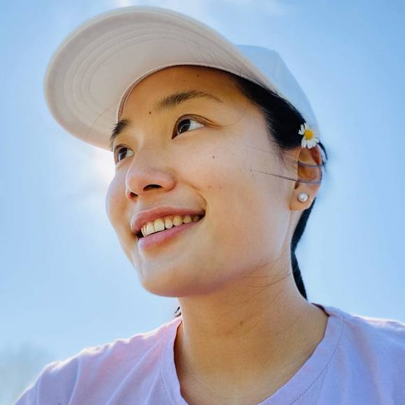 Profile Picture of Cindy Chung (@chungers4) on Poshmark