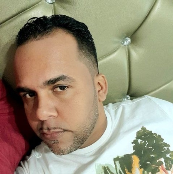 Profile Picture of Euri Peralta (@euriperalta) on Poshmark