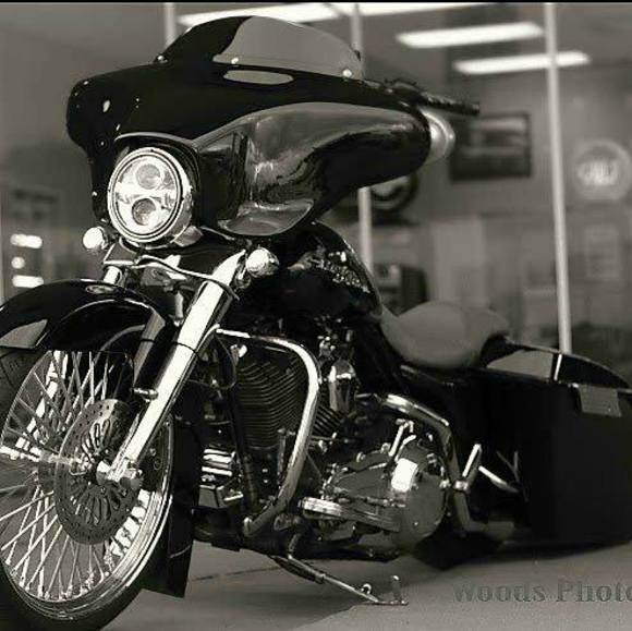 Profile Picture of Brett Brockhouse (@chevell6979) on Poshmark