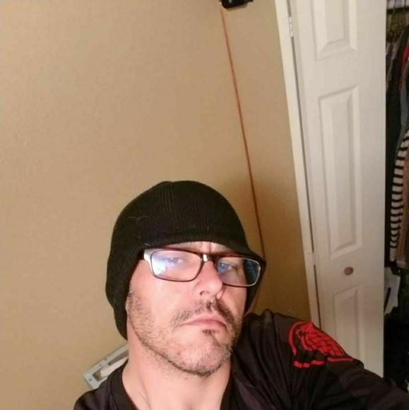 Profile Picture of David Scharich (@ablep) on Poshmark
