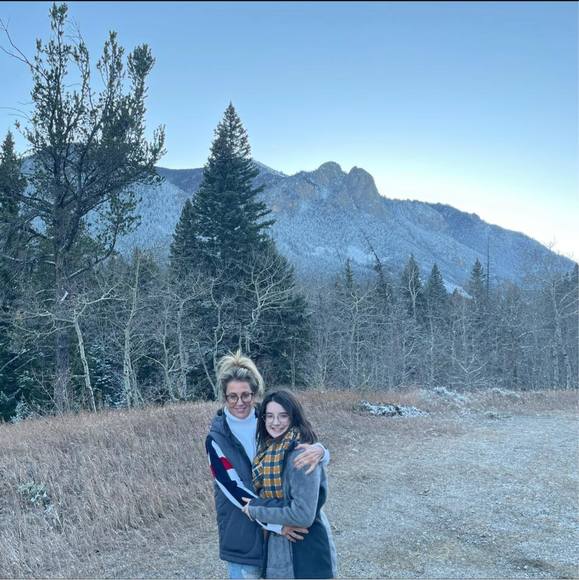 Profile Picture of Denese Jokela (@smartsplash) on Poshmark