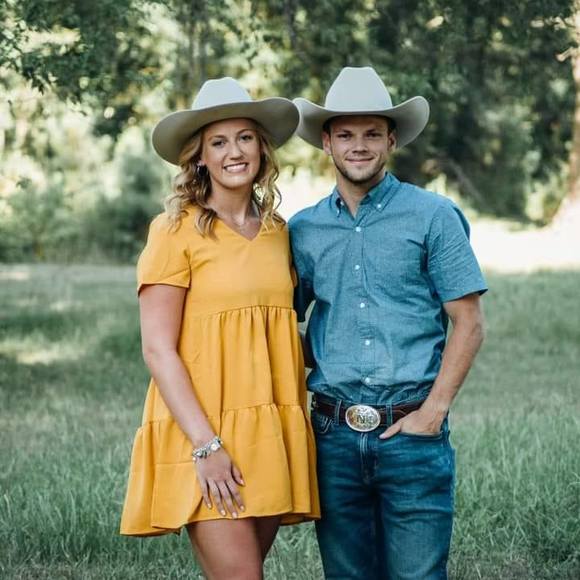 Profile Picture of Joanne Thornbrugh stermon (@ballmom2020) on Poshmark