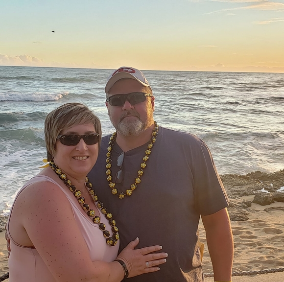 Profile Picture of Roxanne Edison (@roxedison) on Poshmark