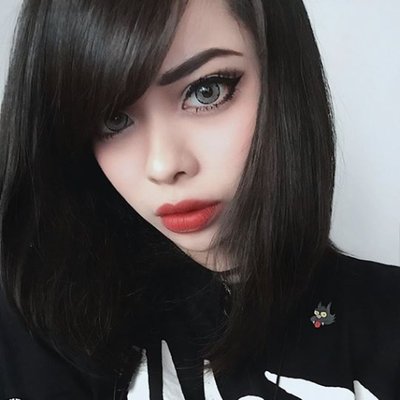 Profile Picture of Flöquinhö Dė Nëve (@RealJeongDayoon) on Twitter