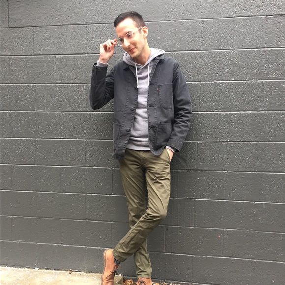 Profile Picture of David Kozlowski (@davidkozlow) on Poshmark