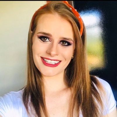 Profile Picture of Tawana Patrícia Kroeger (@tawanaakroeger) on Twitter