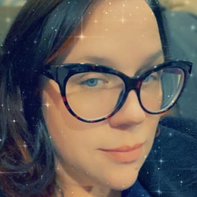 Profile Picture of Lisa Van Brunt (@wickedhorrorgal) on Twitter