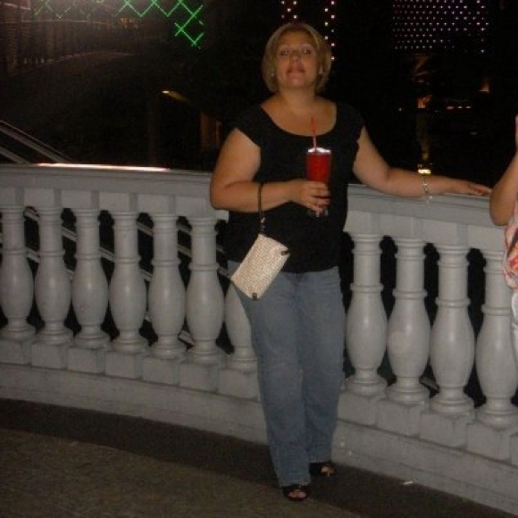 Profile Picture of Silvia Perez (@sgperez) on Poshmark