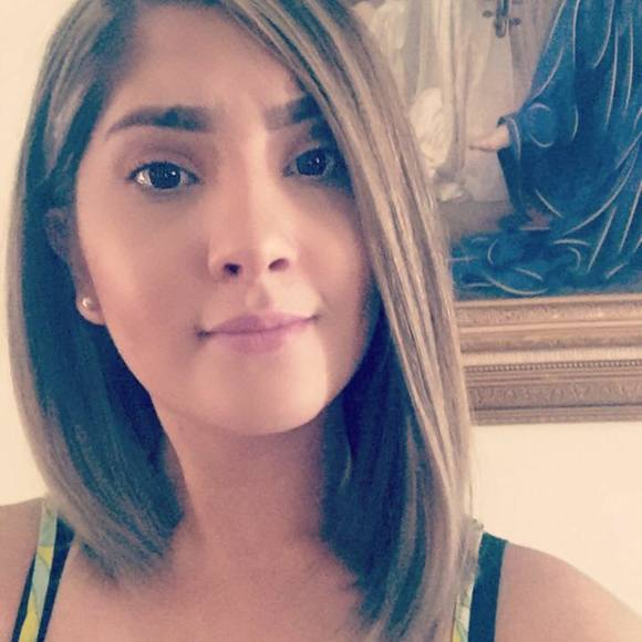 Profile Picture of Cecilia Castro (@cecilia1596) on Poshmark