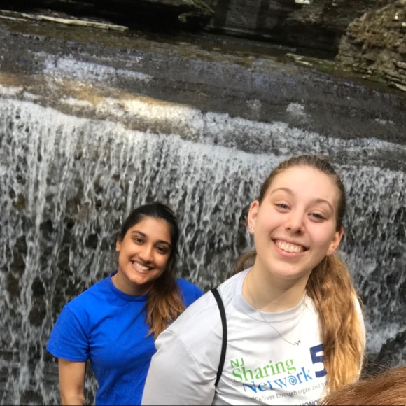 Profile Picture of Nicole Psota (@nlp0921) on Poshmark