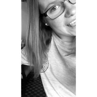 Profile Picture of Sam Wizner (@samantha.wizner) on Facebook