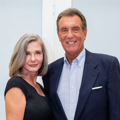 Profile Picture of Holly & Bob Catania (@HollyandBob) on Twitter