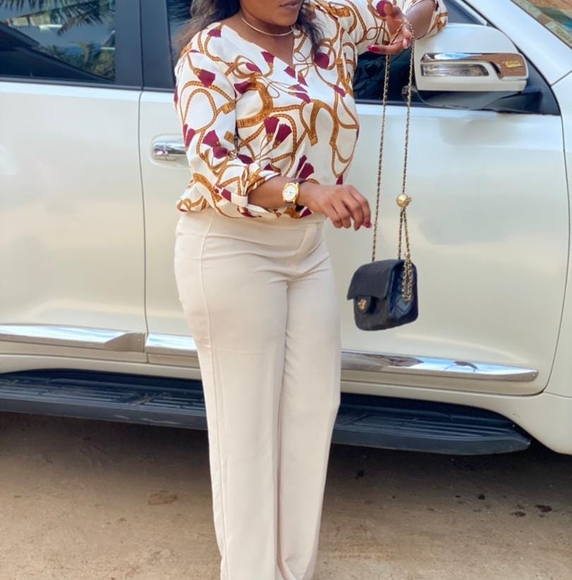 Profile Picture of Corinne Corinemuhindo (@ccorinemuhindo) on Poshmark