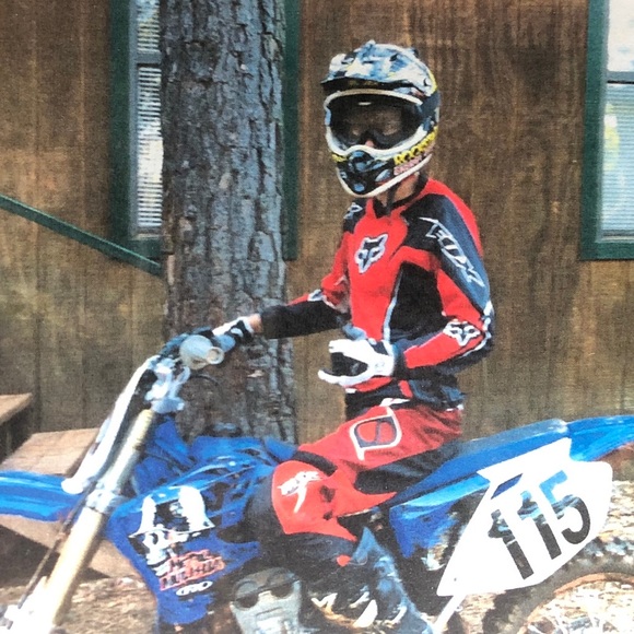 Profile Picture of Connor Flynn (@xonnor) on Poshmark