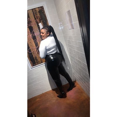 Profile Picture of B.Booker  💕 (@idontplay01) on Twitter