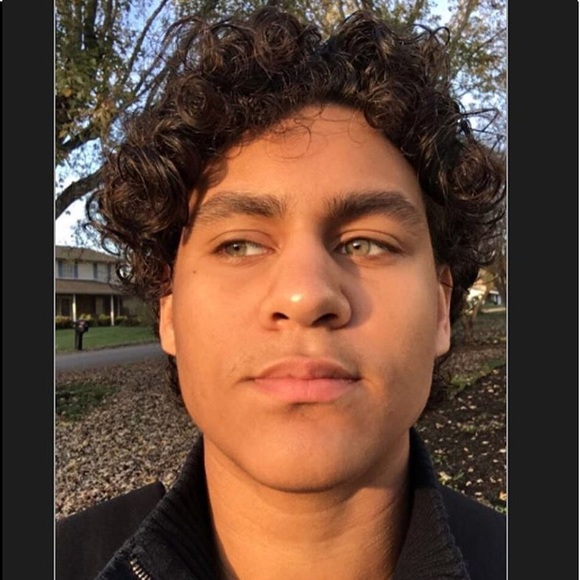 Profile Picture of Jonah Miller (@jonah_miller) on Poshmark