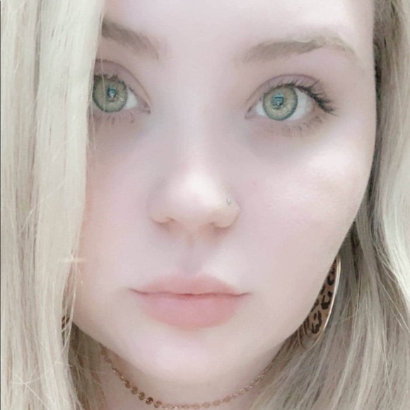 Profile Picture of Koelle Booten (@koellebooten) on Poshmark