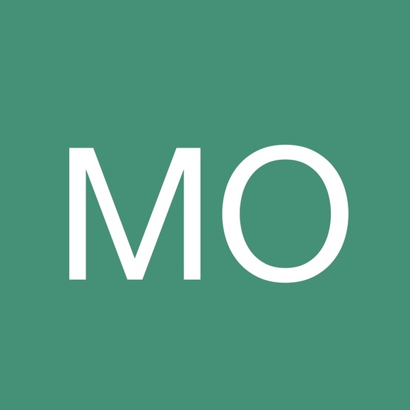 Profile Picture of Monique Outerbridge (@mouterbrid) on Poshmark