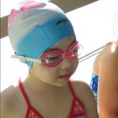 Profile Picture of Hannah Steincamp (@hannanozo) on Twitter