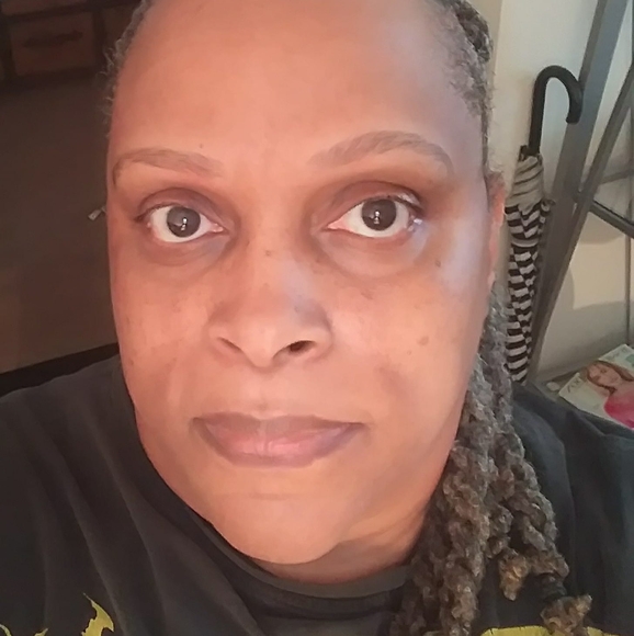 Profile Picture of M shelly Solomon (@jcis1nmylfe) on Poshmark