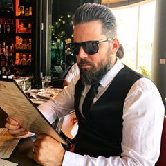Profile Picture of Robert Farina (@themrfarina) on Tiktok