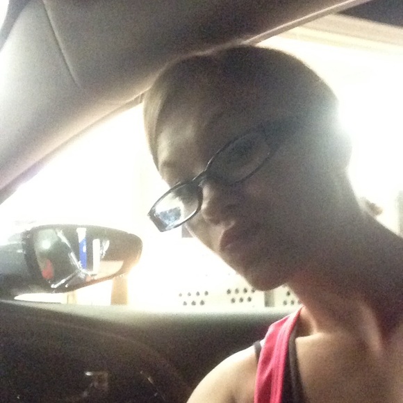 Profile Picture of Erica Jayne (@erica_jayne1989) on Poshmark