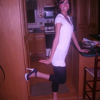 Profile Picture of Allie Jaynes (@AvJay) on Twitter