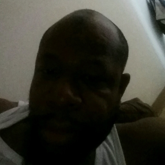 Profile Picture of Joseph Rateau (@nesmy) on Poshmark