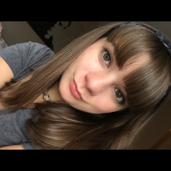 Profile Picture of Erica Brunner (@noelfashion) on Poshmark