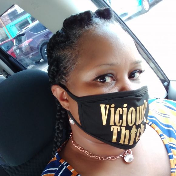 Profile Picture of Kishma Marks wilson (@plusmodel24) on Poshmark