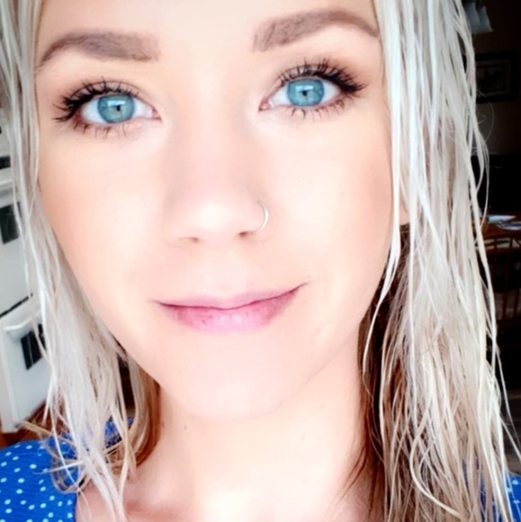 Profile Picture of Courtney Wilmers (@cwilmers) on Poshmark