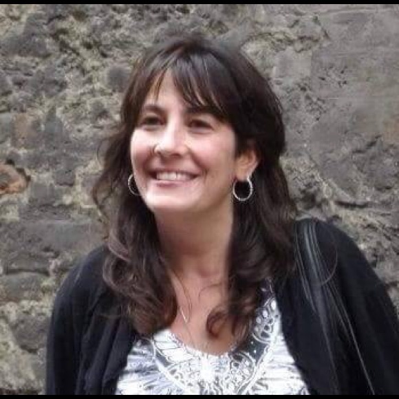 Profile Picture of Melissa Varano (@melvarano) on Poshmark