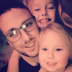 Profile Picture of stephenschwingen (@stephenschwingen) on Tiktok