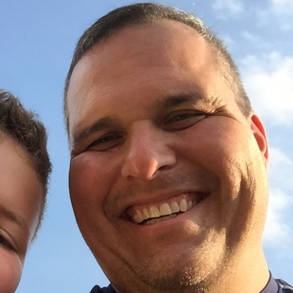 Profile Picture of Larry Searles (@larry1924) on Poshmark