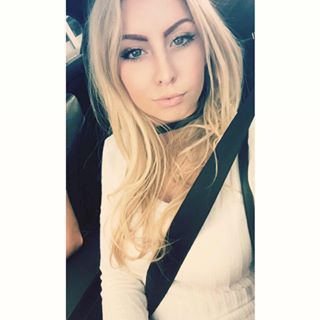 Profile Picture of Jule Hahn (@Jule.liebt.Louis.Unheimlich.Doll) on Facebook